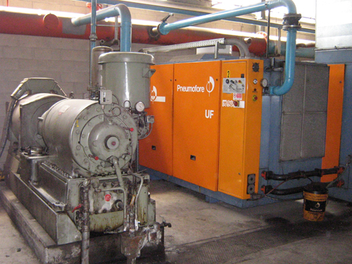 Pneumofore Rotary Vane Compressors for Forging at Risetti